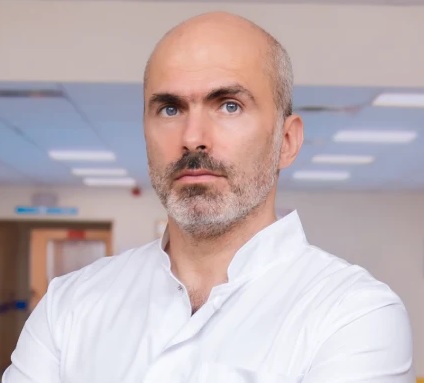 Dr. Bogdan Cosmin Tănase Dr. Bogdan Cosmin Tănase